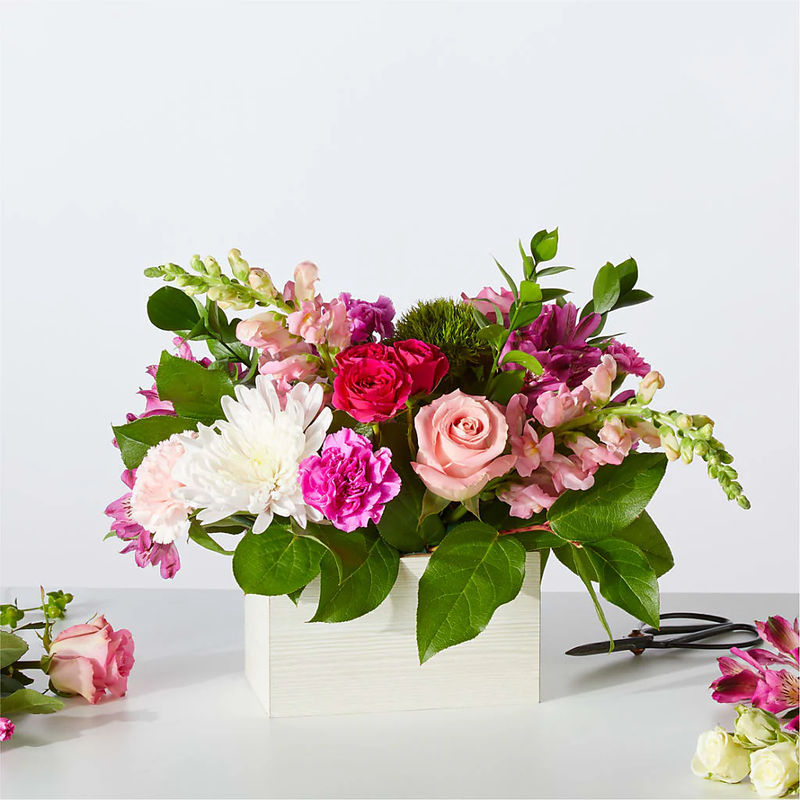 Sweetberry Box – A Florist Original - Style:Deluxe