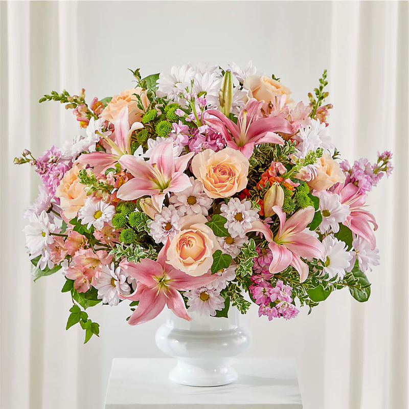 Heartfelt Gesture Urn Arrangement - Style:Deluxe
