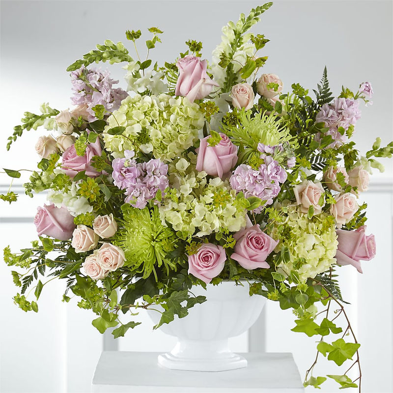 Radiant Embrace Arrangement - Style:Deluxe
