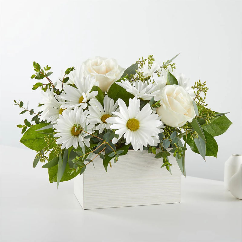 Fresh Linen Box Bouquet - Style:Standard