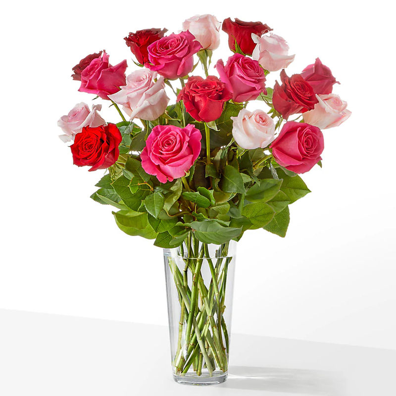 Charming Rose Bouquet - Style:Deluxe - 18 Roses