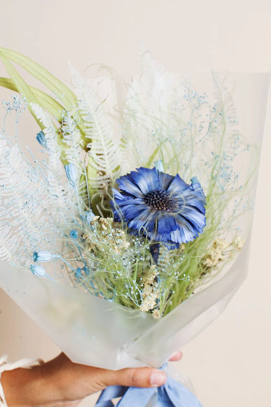 The Cloud Bouquet in 4 Sizes - Size:Standard Bouquet