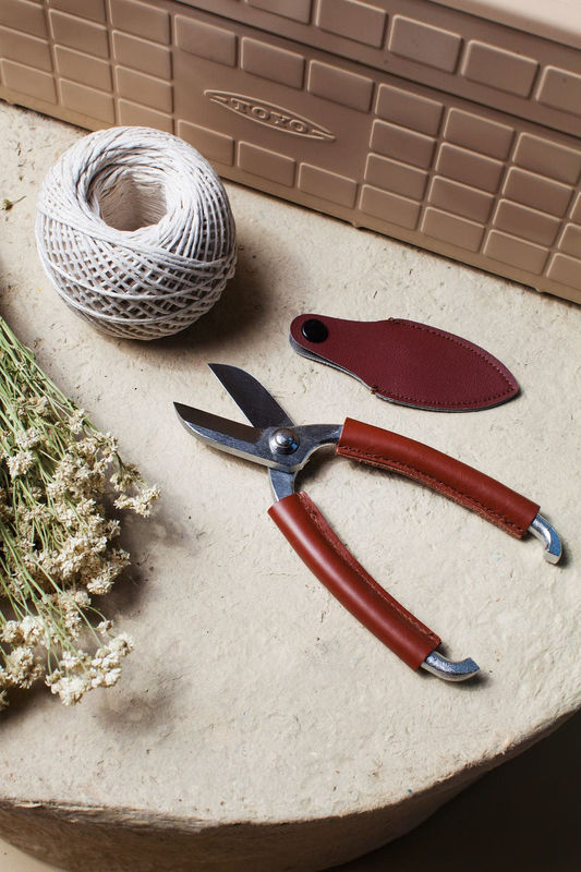 Leather Sakagen Bonsai Shears