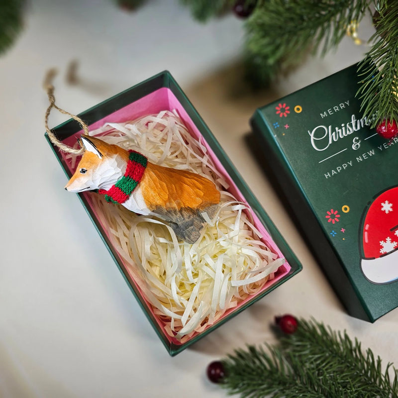Fox with Scarf Hanging Christmas Tree Ornament – Gift Box Included - Style:Fox-Stting-GreenBox