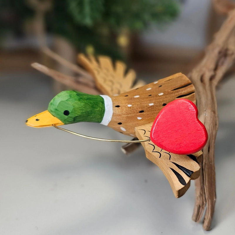 Mallard with Red Heart Clip-On Wooden Ornament – Rustic Holiday Charm