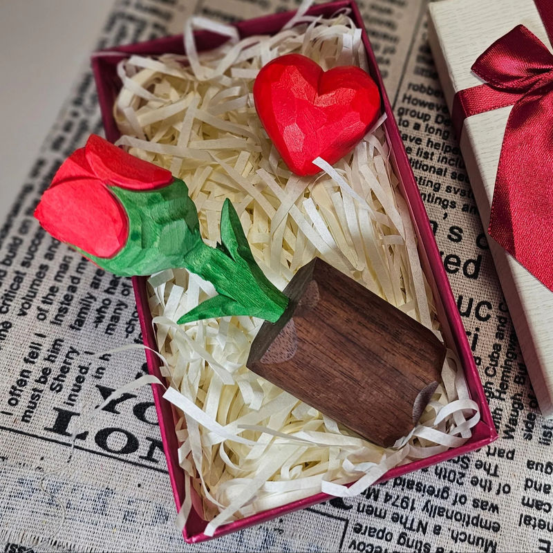 Handcrafted Wooden Rose & Heart Décor with Gift Box – Perfect Valentine’s Gift