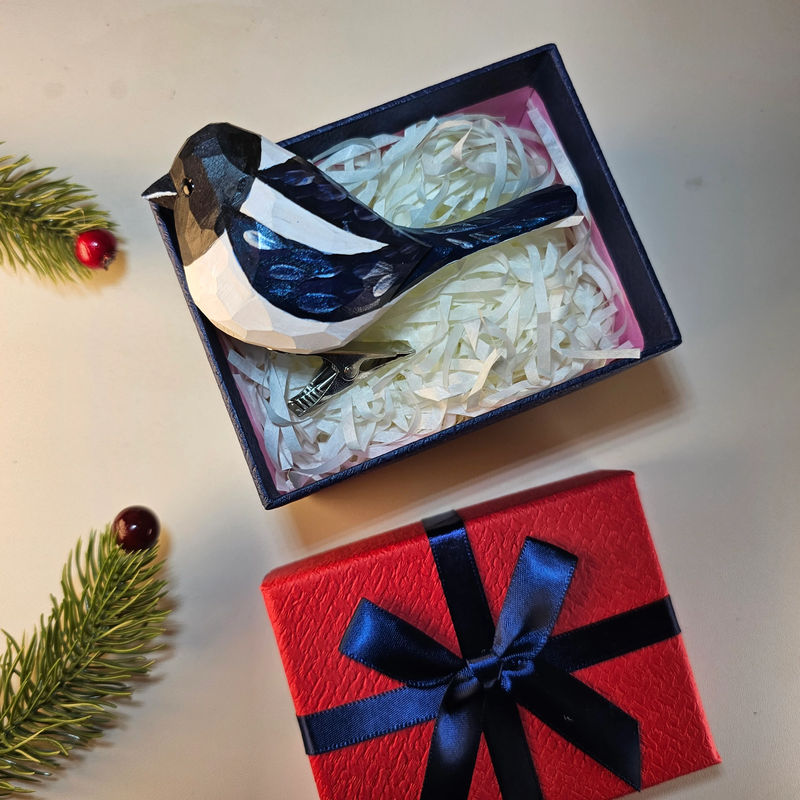 Clip-on Bird Ornaments With Gift Box Packing - Style:Magpie