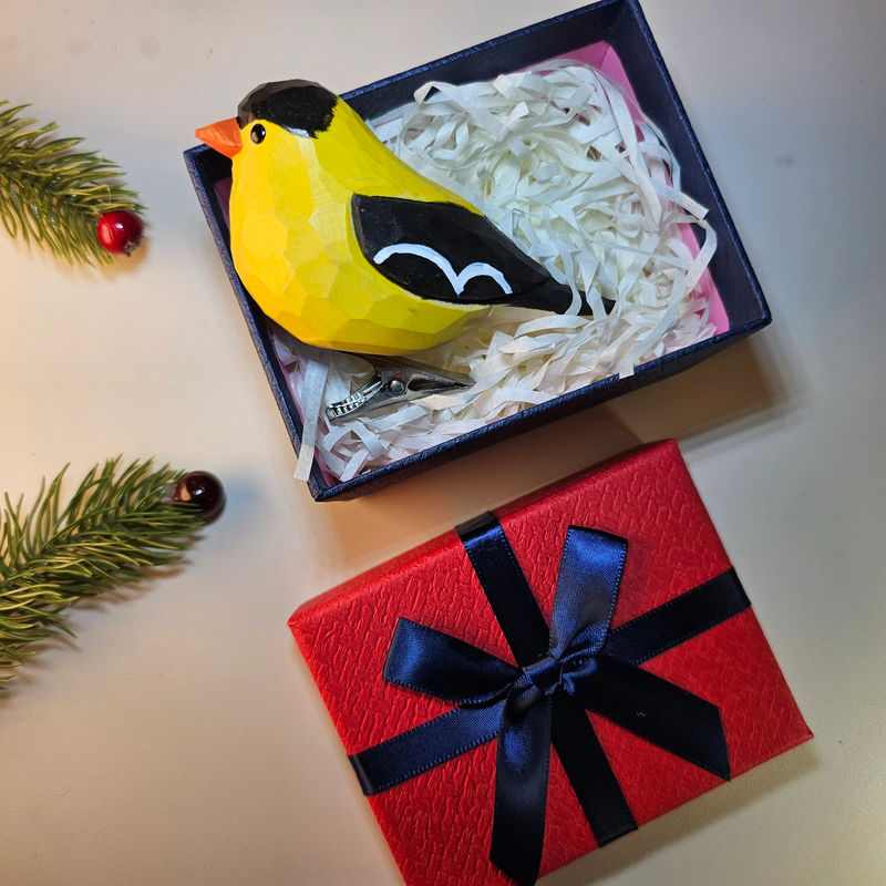Clip-on Bird Ornaments With Gift Box Packing - Style:Goldfinch V2