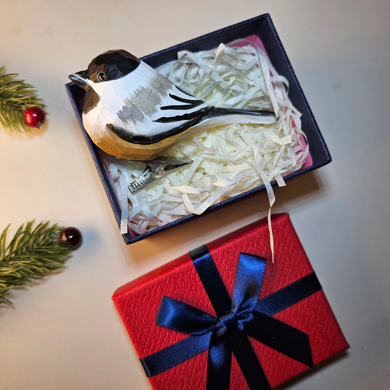Clip-on Bird Ornaments With Gift Box Packing - Style:Chickadee