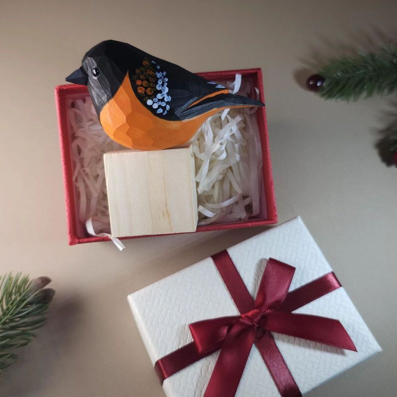 Bird Figurine comes with wooden stand and gift box packaging - Style:Baltimore Oriole