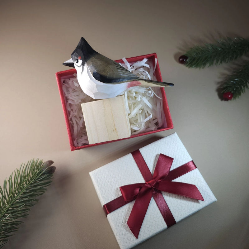 Bird Figurine comes with wooden stand and gift box packaging - Style:Red-whiskered bulbul