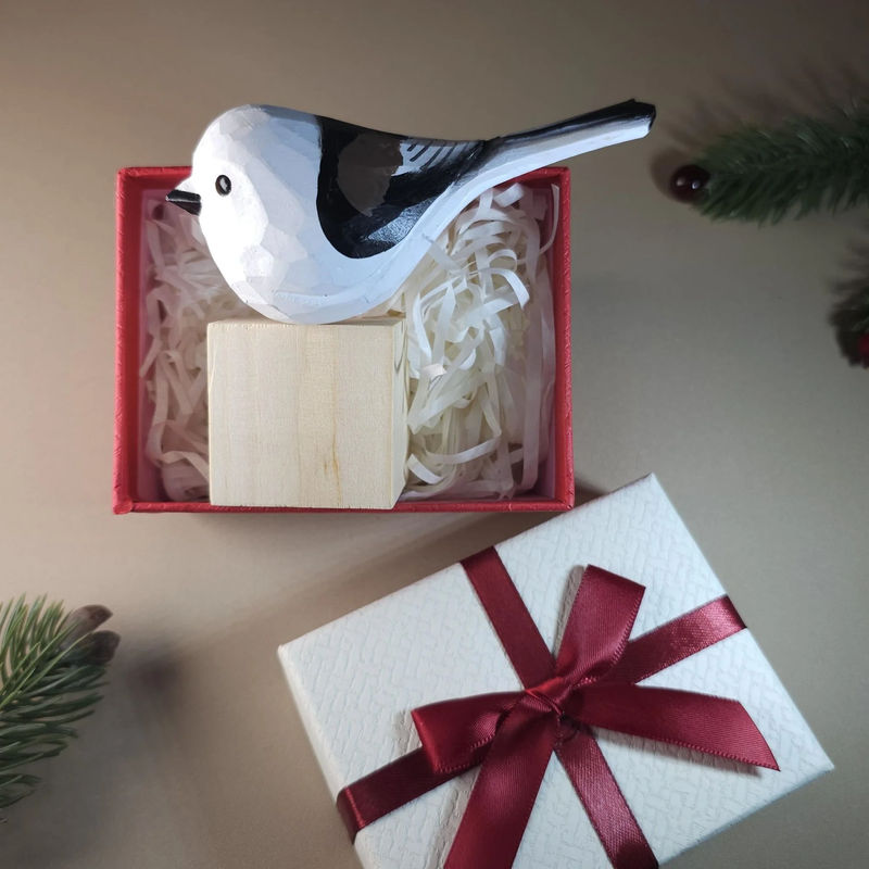 Bird Figurine comes with wooden stand and gift box packaging - Style:Long-tailed-tit_V1