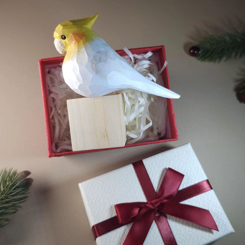 Bird Figurine comes with wooden stand and gift box packaging - Style:Cockatiel_White