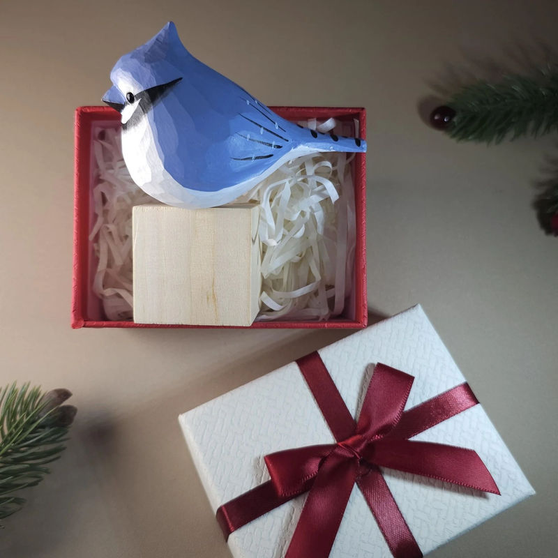 Bird Figurine comes with wooden stand and gift box packaging - Style:Bluejay