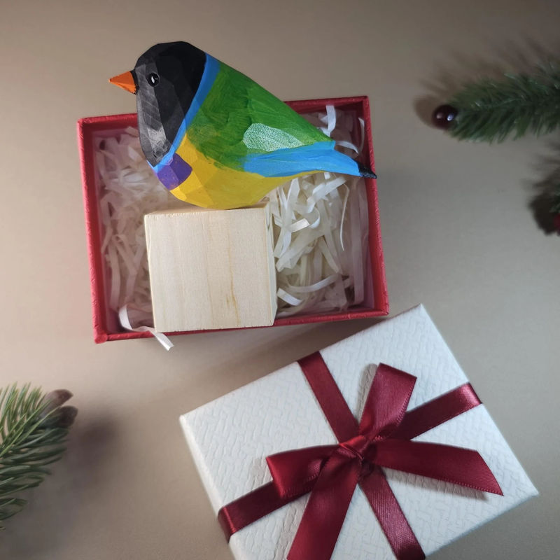 Bird Figurine comes with wooden stand and gift box packaging - Style:Gouldian finch_Black