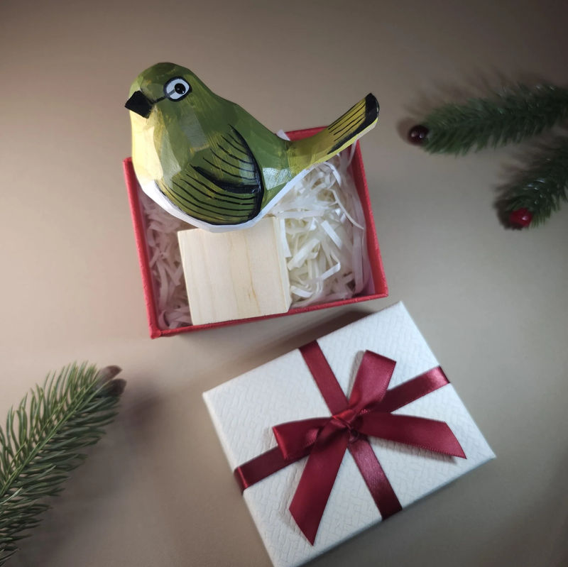 Bird Figurine comes with wooden stand and gift box packaging - Style:White-eyes