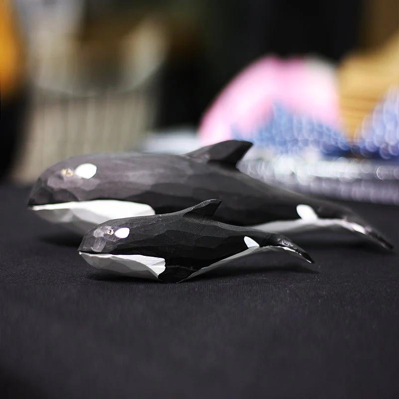 Hand-Painted Wooden Orca Killer Whale Figurine – Captivating Marine Decor - Size:Killer-Whale-(S+L)
